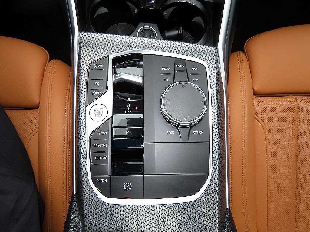 BMW 3시리즈 3시리즈 (G20) 320i M 스포츠 이미지 12