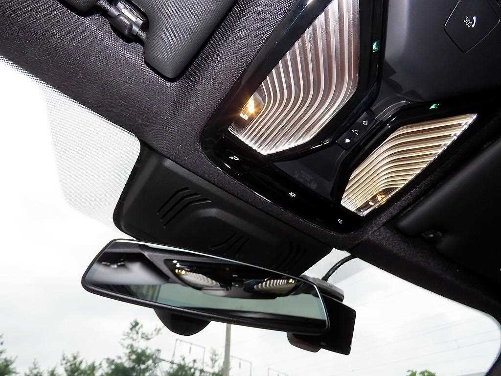 BMW 3시리즈 3시리즈 (G20) 320i M 스포츠 이미지 16