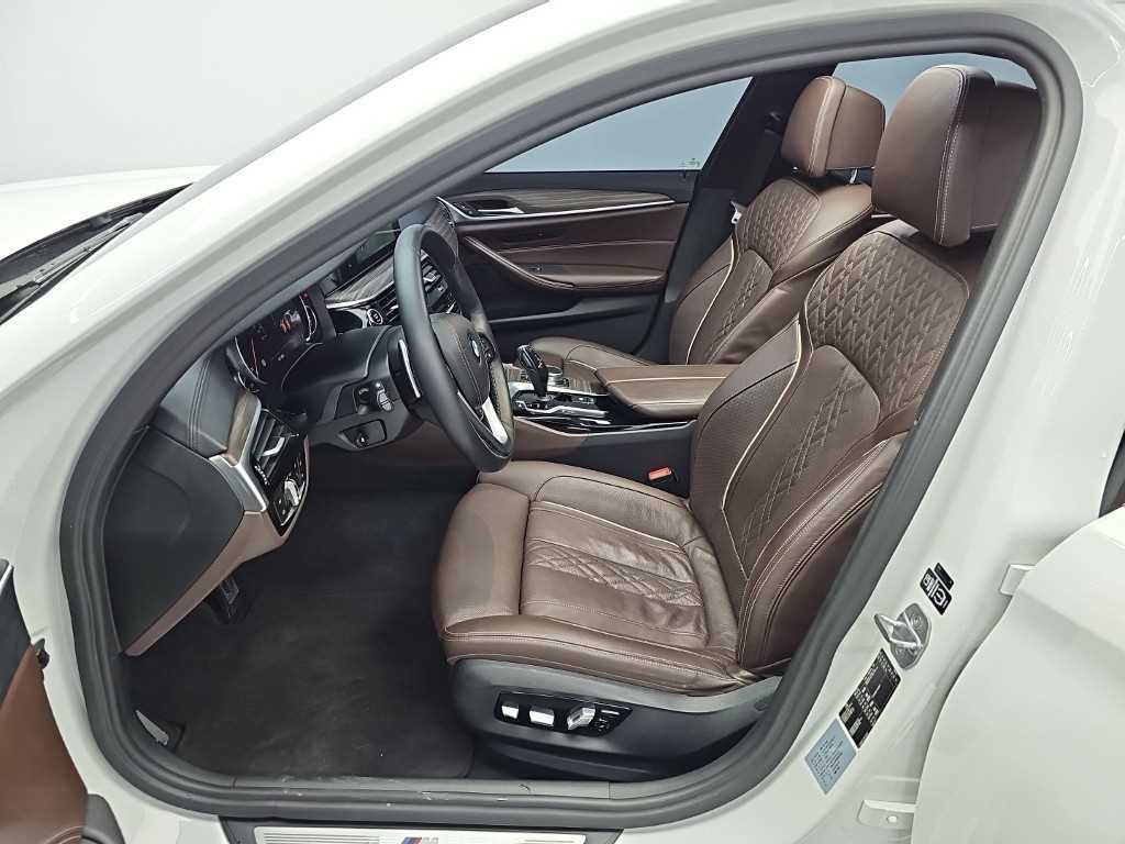 BMW 5시리즈 5시리즈 (G30) 520d M 스포츠 플러스 이미지 11