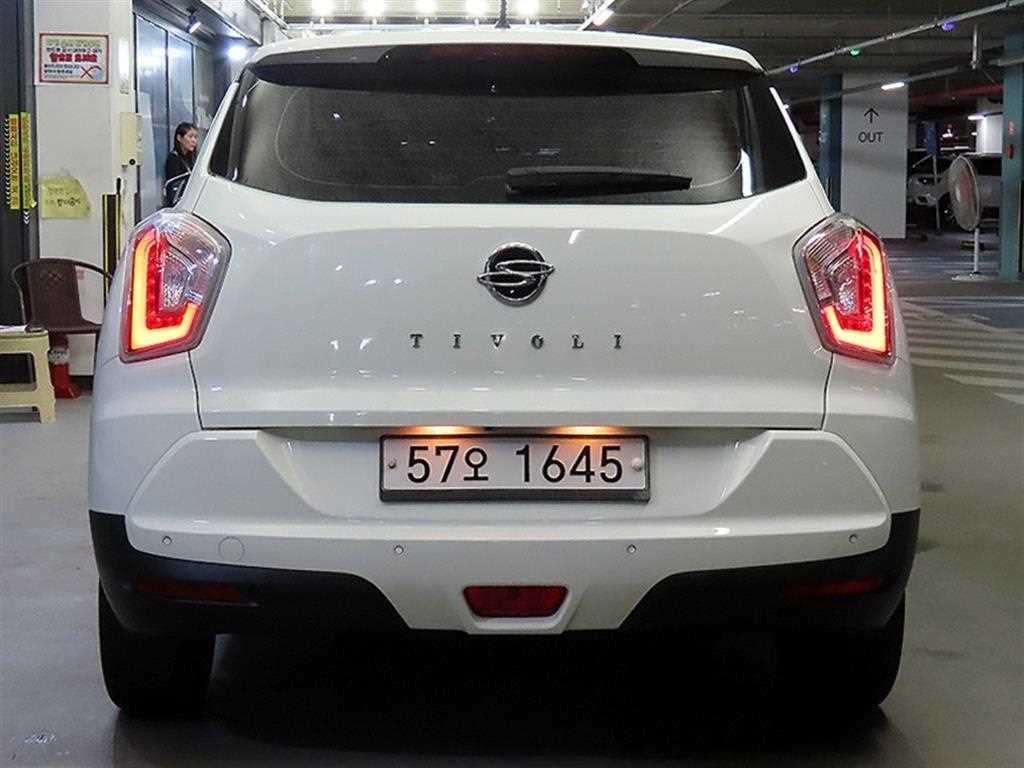 KG모빌리티(쌍용) 티볼리 가솔린 2WD 1.6 VX 이미지 5