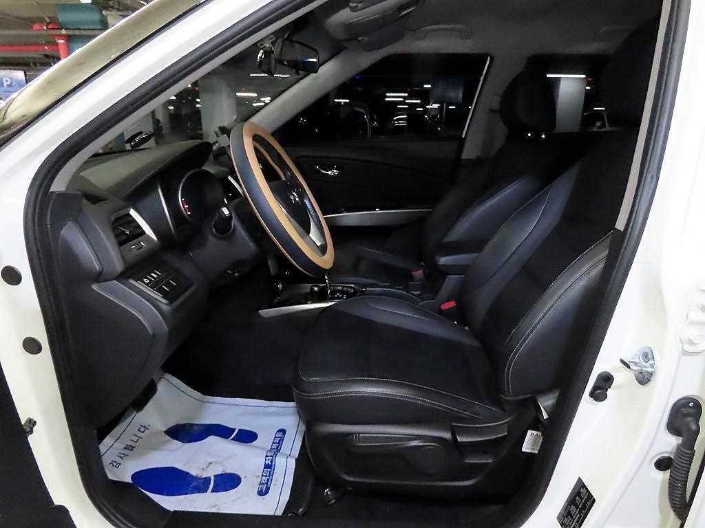KG모빌리티(쌍용) 티볼리 가솔린 2WD 1.6 VX 이미지 6