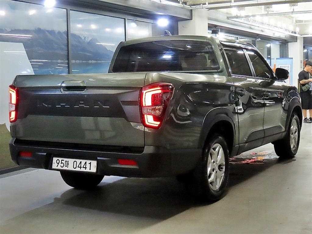 KG모빌리티(쌍용) 렉스턴 렉스턴 스포츠 칸 디젤 2.2 2WD 5링크 프레스티지 이미지 4