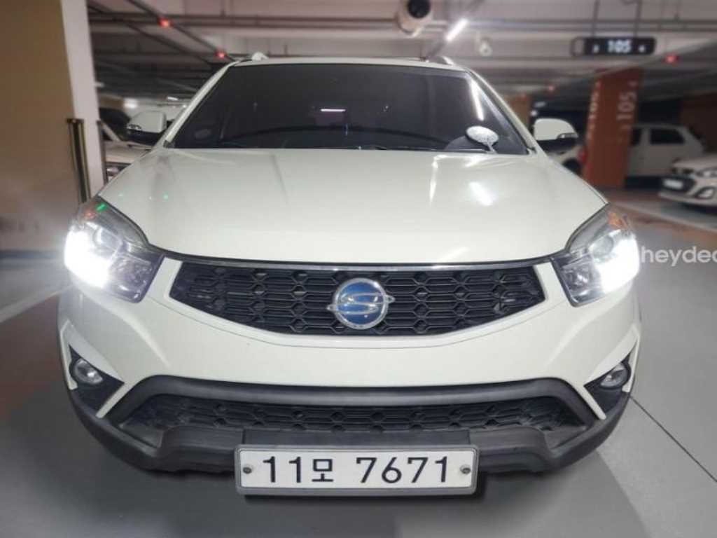 KG모빌리티(쌍용) 코란도 뉴코란도C 2WD 2.0 RX 최고급형 이미지 1