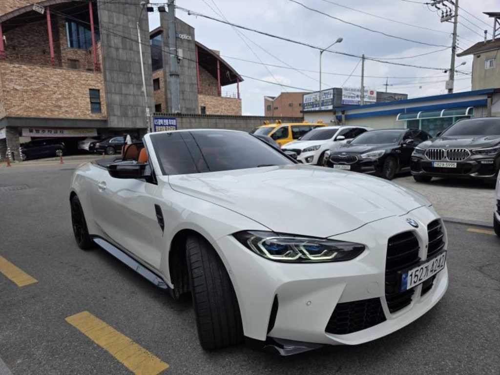 BMW 4시리즈 M4 (G82) 컨버터블 컴패티션 M xDrive 이미지 2
