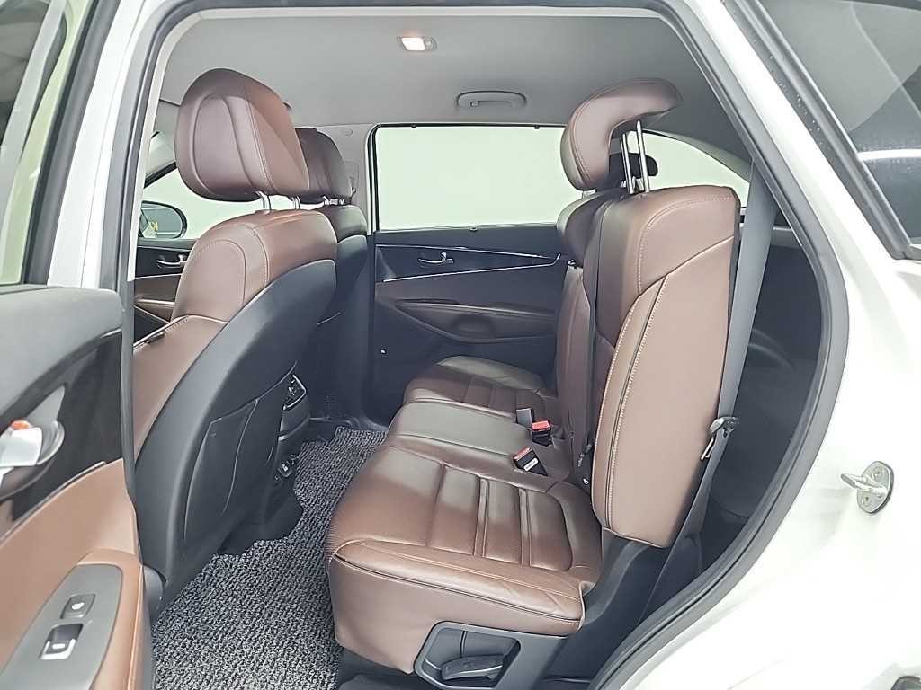 기아 쏘렌토 올 뉴 쏘렌토 디젤 4WD 2.2 노블레스 스페셜 이미지 12