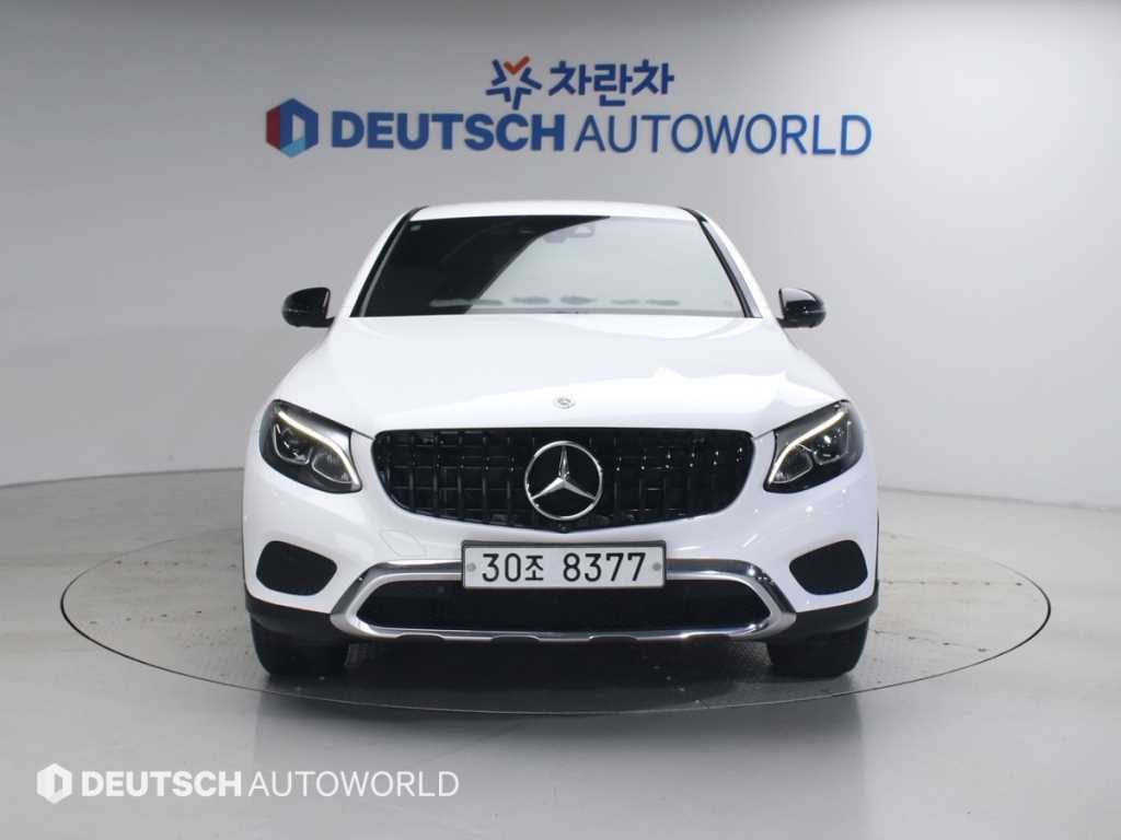벤츠 GLC 클래스 GLC클래스 X253 GLC 300 4MATIC 쿠페 이미지 4