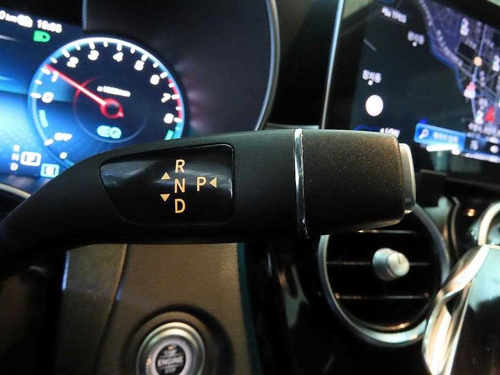 벤츠 GLC 클래스 GLC클래스 X253 GLC 300 e 4MATIC 쿠페 이미지 12