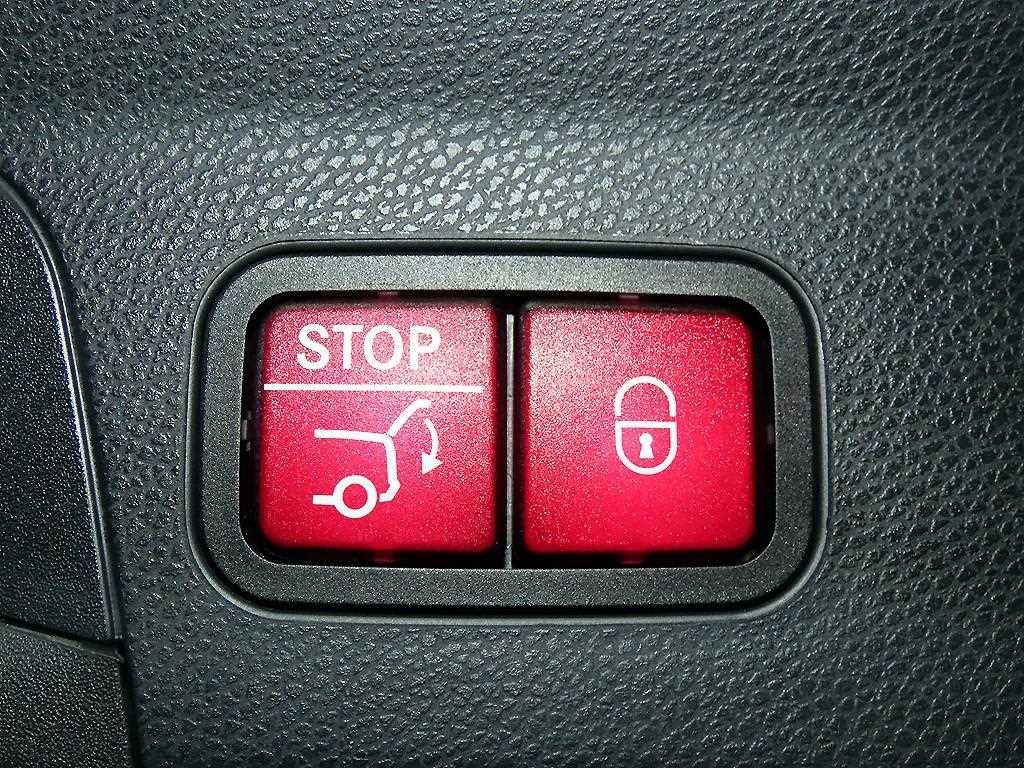 벤츠 GLC 클래스 GLC클래스 X253 GLC 300 e 4MATIC 쿠페 이미지 15