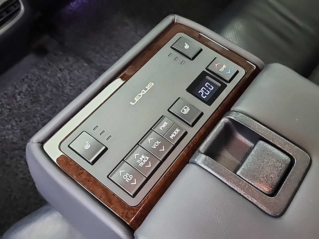 렉서스 ES 뉴ES300h 슈프림 이미지 14