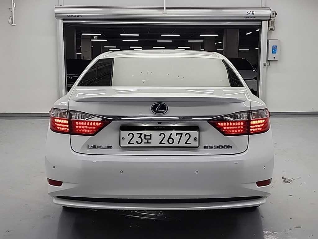 렉서스 ES 뉴ES300h 슈프림 이미지 3