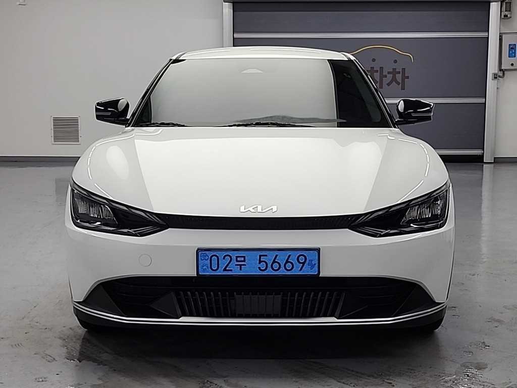 기아 EV6 롱레인지 AWD 에어 이미지 2