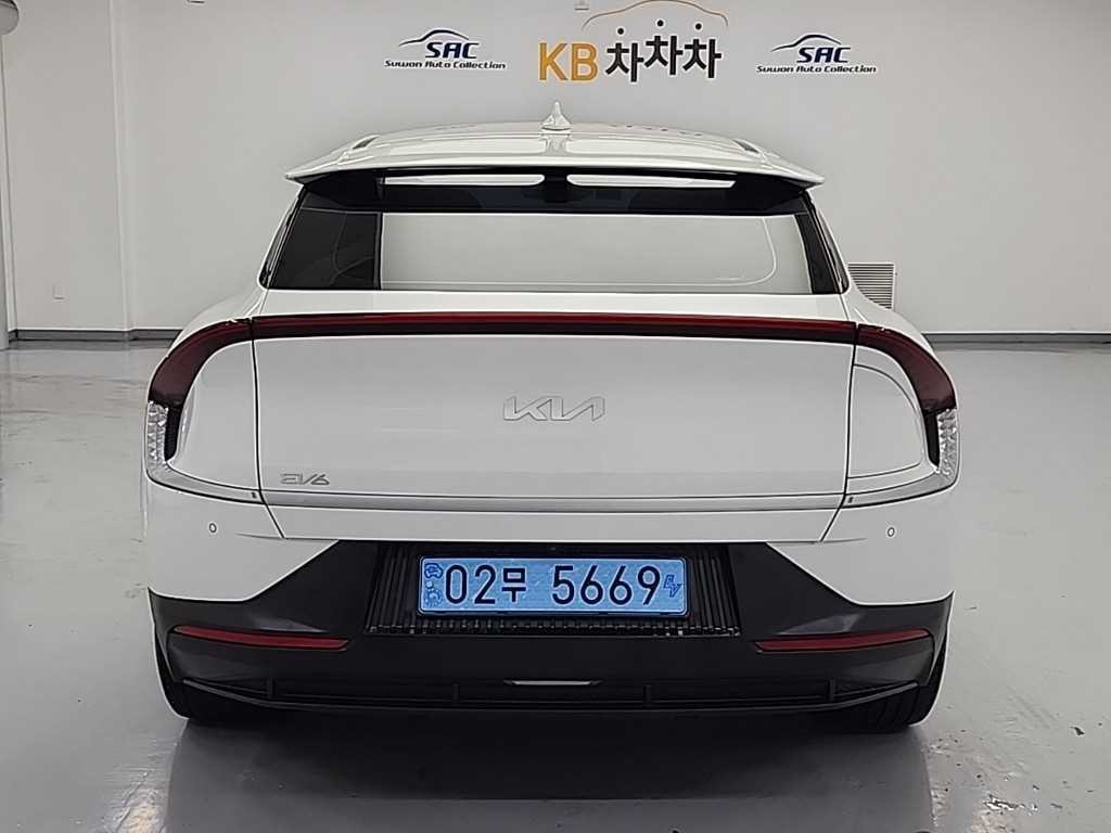 기아 EV6 롱레인지 AWD 에어 이미지 3