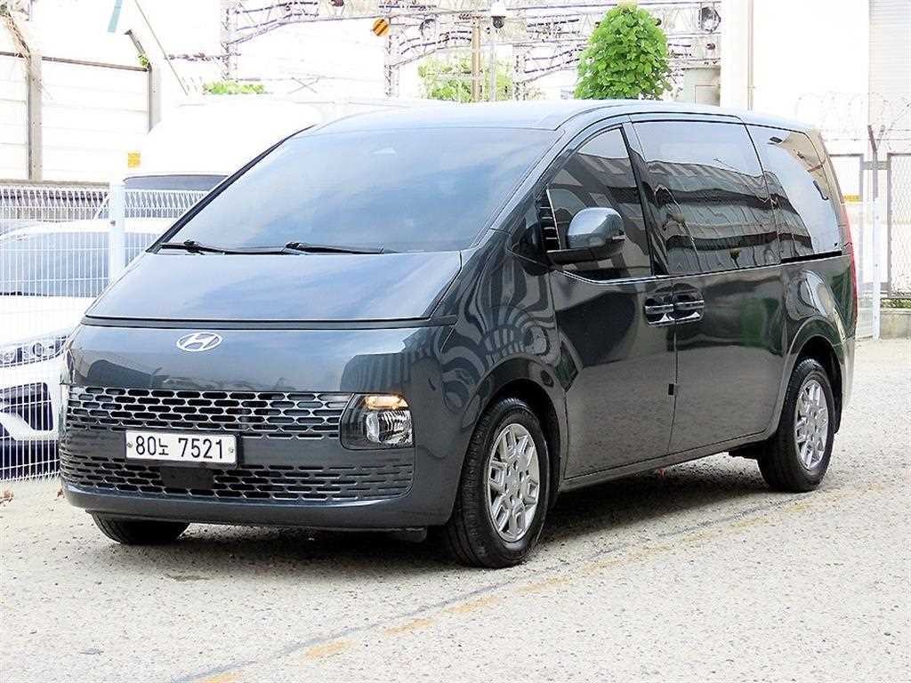 현대 스타리아 2WD 디젤 카고 모던 3인승 이미지 2