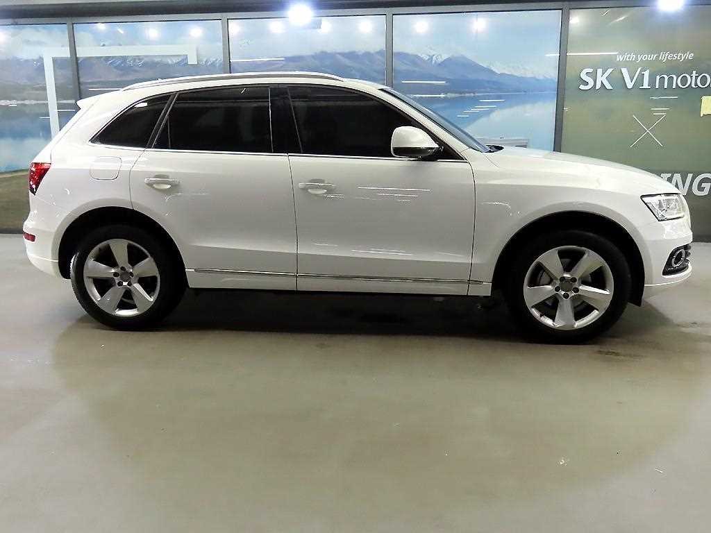 아우디 Q5 35 TDI 콰트로 다이나믹 이미지 3