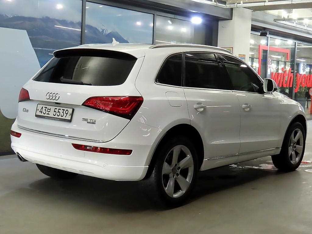 아우디 Q5 35 TDI 콰트로 다이나믹 이미지 4