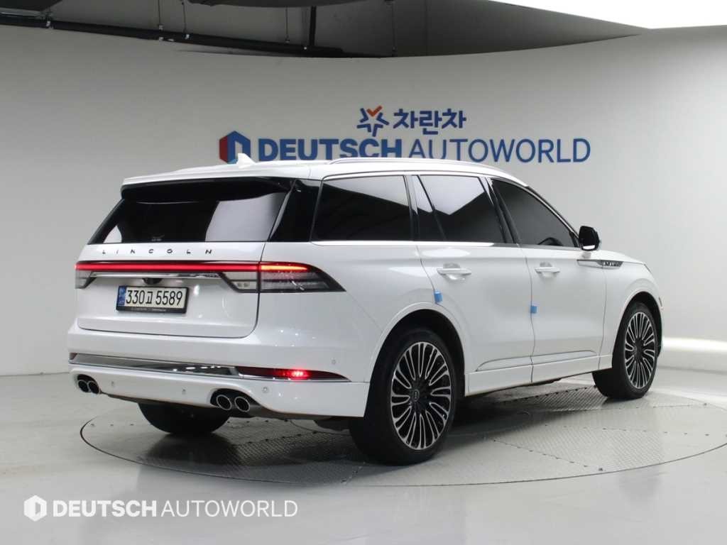 링컨 에비에이터 에비에이터 2세대 3.0 블랙라벨 AWD 이미지 2