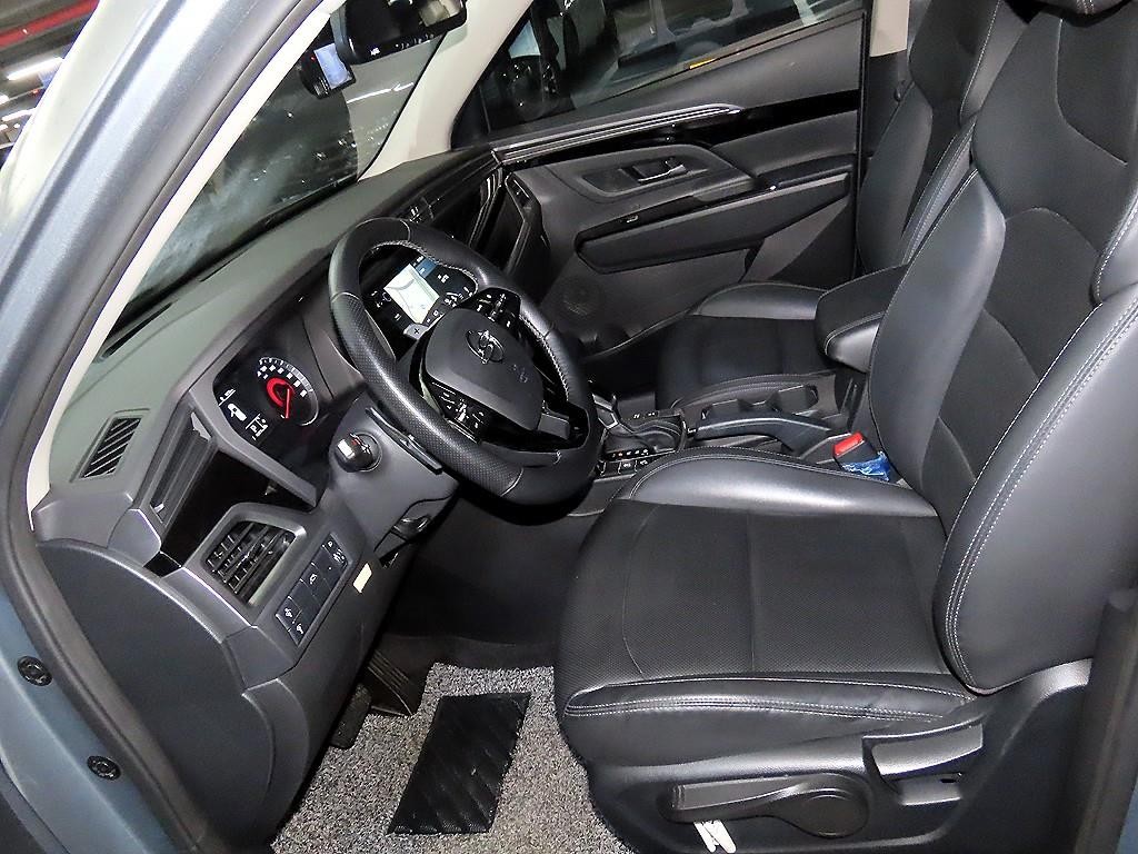 KG모빌리티(쌍용) 코란도 뷰티풀코란도 2WD 가솔린 1.5 C5 이미지 6