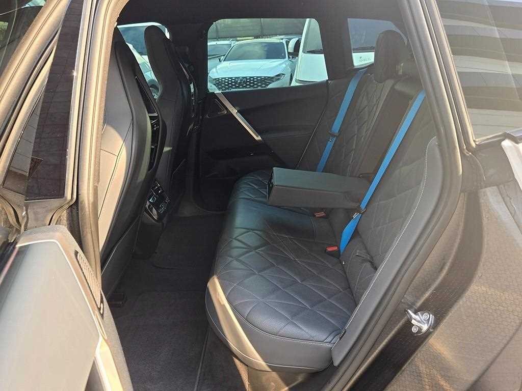 BMW iX xDrive 50 스포츠 플러스 이미지 6