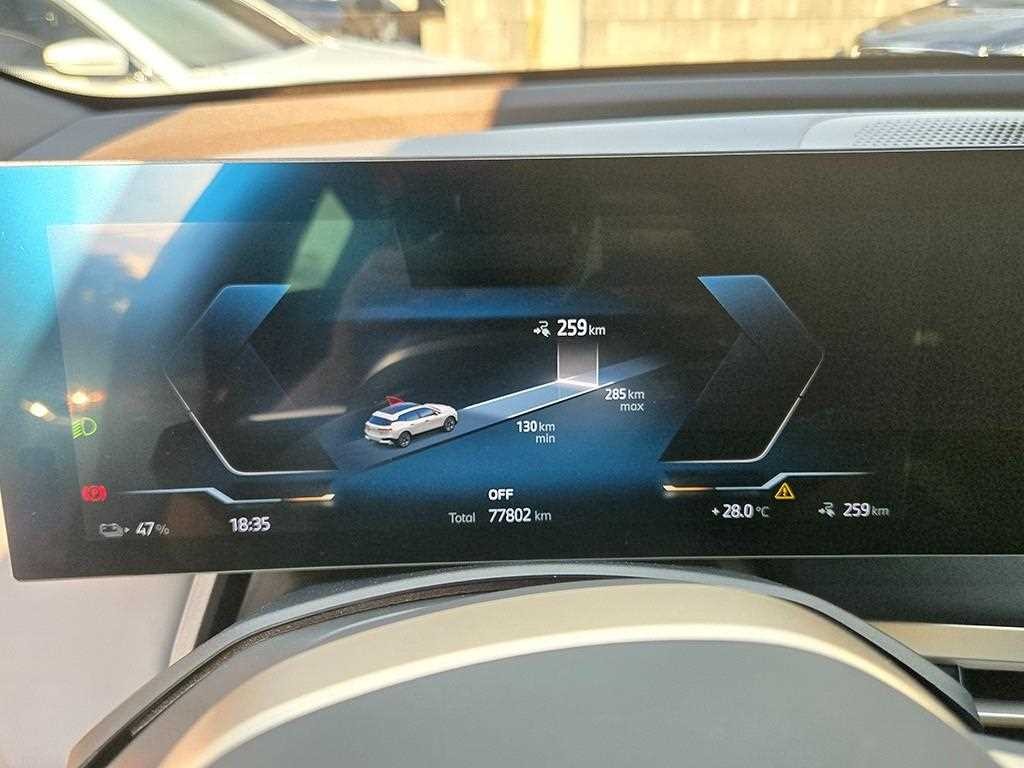 BMW iX xDrive 50 스포츠 플러스 이미지 8
