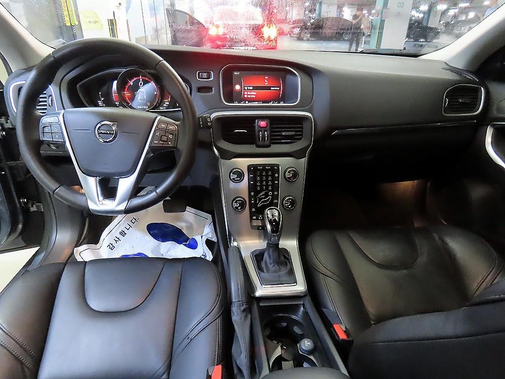 볼보 V40 D3 이미지 10