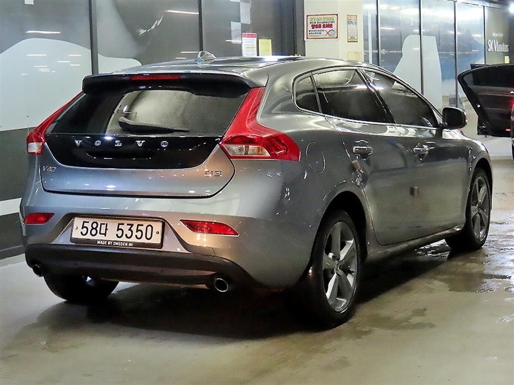 볼보 V40 D3 이미지 4
