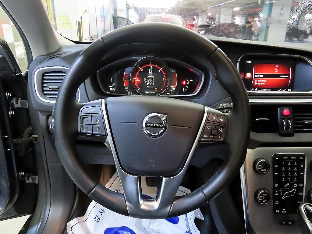 볼보 V40 D3 이미지 8