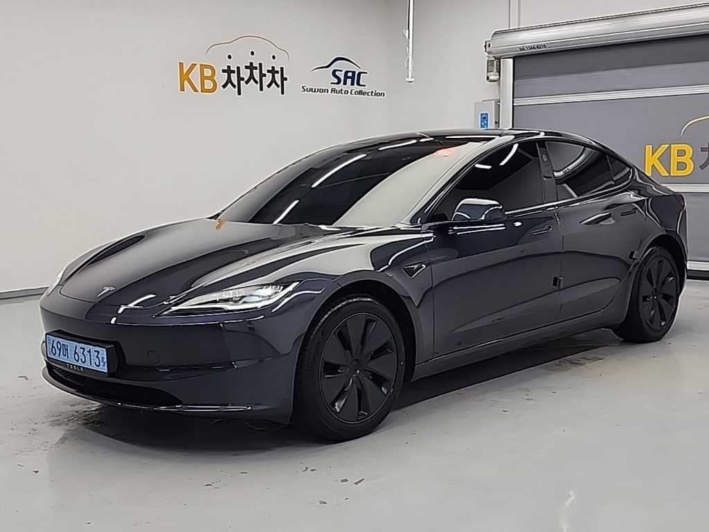 테슬라 모델 3 RWD 이미지 1