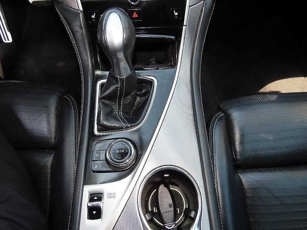 인피니티 Q Q50 3.5 하이브리드 이미지 10