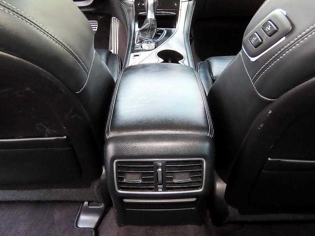 인피니티 Q Q50 3.5 하이브리드 이미지 17