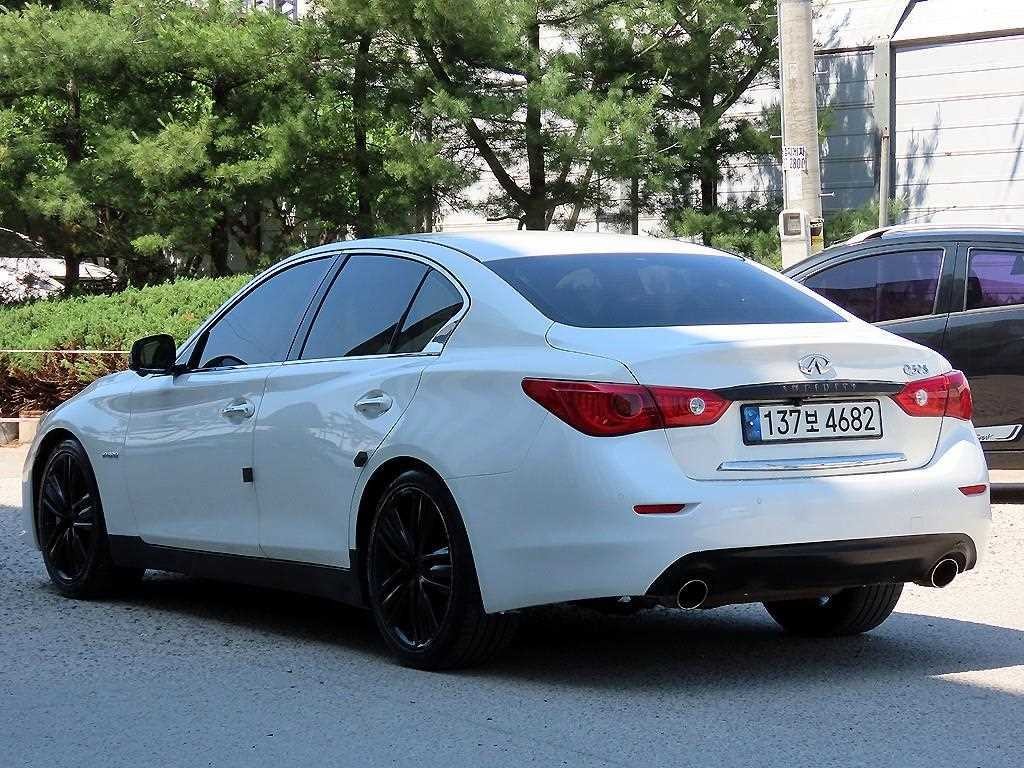 인피니티 Q Q50 3.5 하이브리드 이미지 3