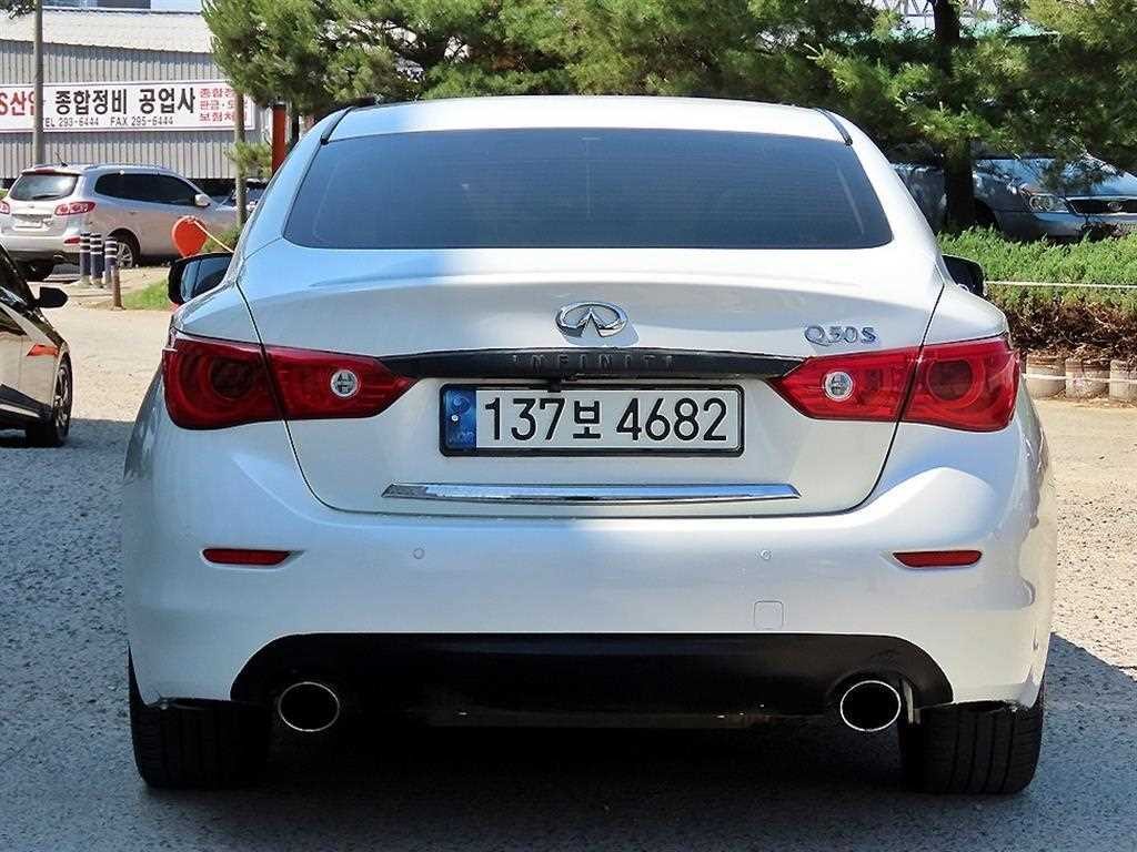 인피니티 Q Q50 3.5 하이브리드 이미지 4
