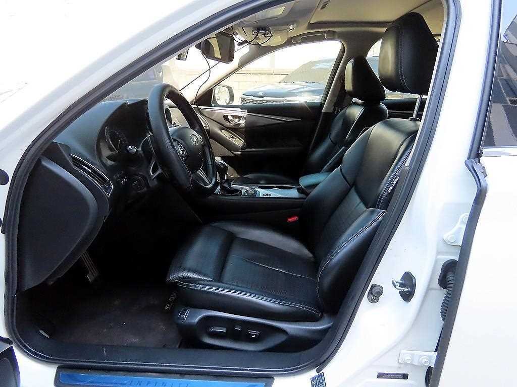 인피니티 Q Q50 3.5 하이브리드 이미지 5