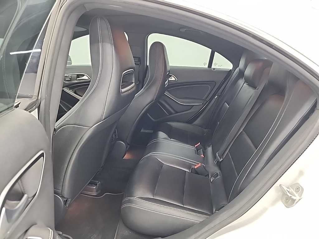 벤츠 CLA 클래스 CLA클래스 CLA 200d 이미지 12