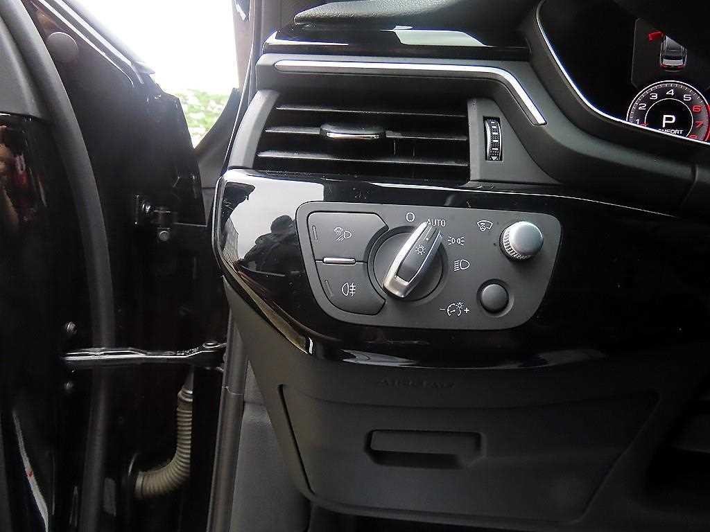 아우디 A4 A4 (B9) 40 TFSI 프리미엄 이미지 13