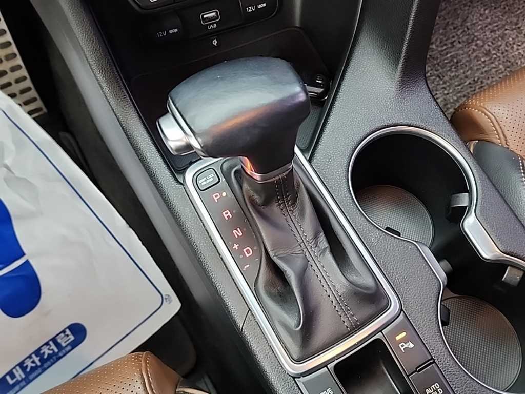 기아 스포티지 스포티지 더 볼드 2.0 디젤 2WD 인텔리전트 이미지 8