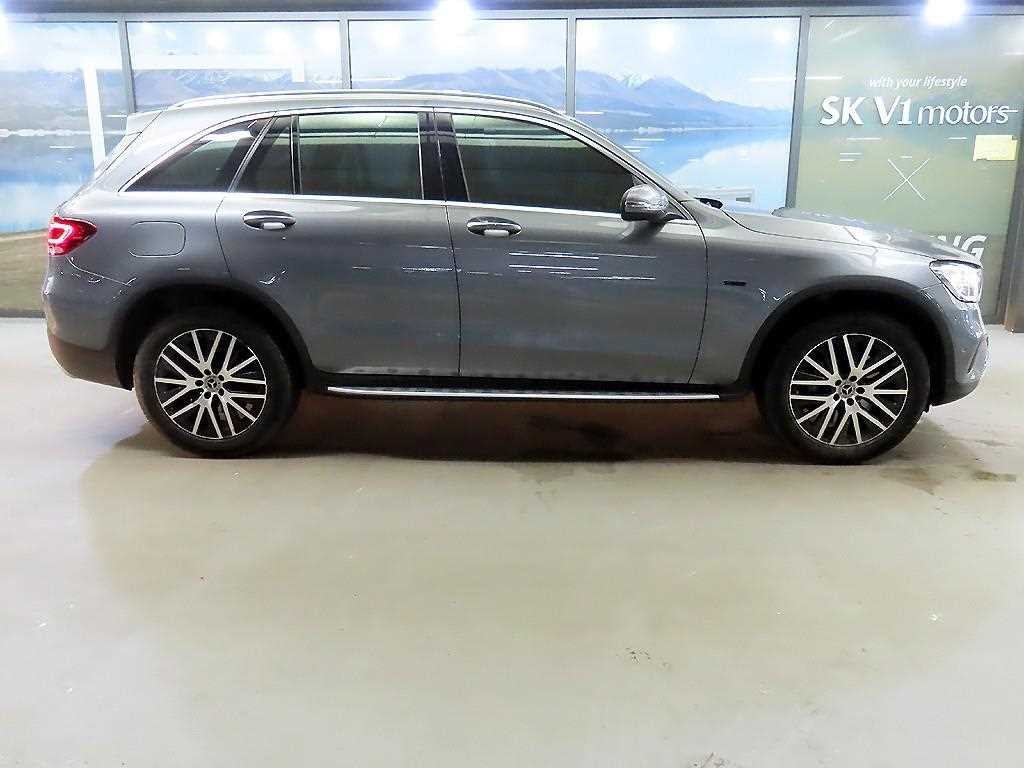 벤츠 GLC 클래스 GLC클래스 X253 GLC 300 e 4MATIC 이미지 3