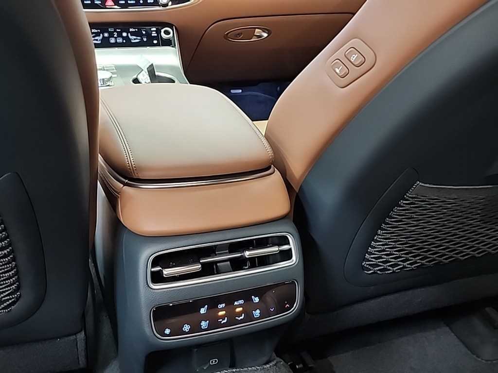 제네시스 GV70 2.5T 가솔린 2WD 기본형 이미지 13