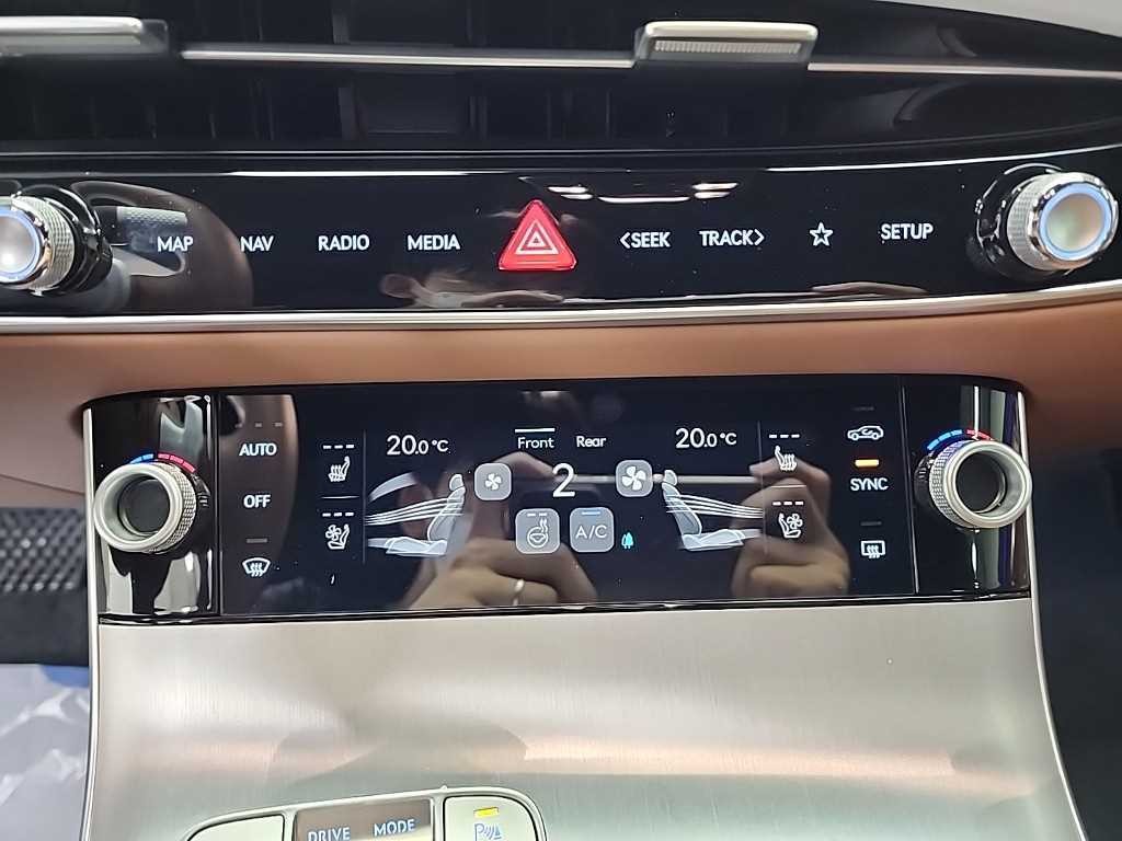 제네시스 GV70 2.5T 가솔린 2WD 기본형 이미지 17