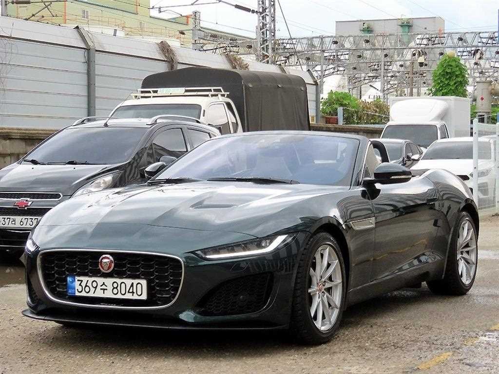 재규어 F-TYPE P300 컨버터블 이미지 6