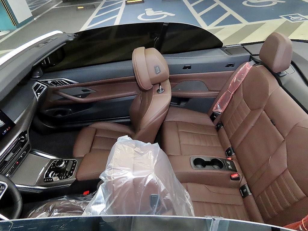 BMW 4시리즈 4시리즈 (G22) 420i 컨버터블 M 스포츠 이미지 10