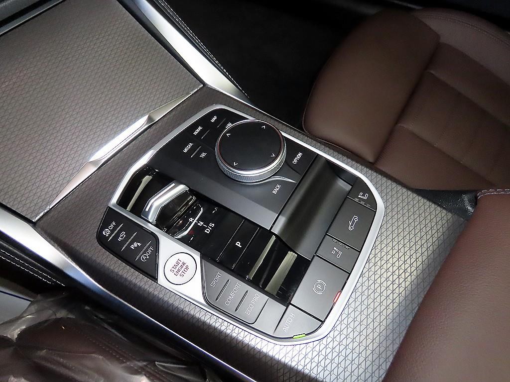 BMW 4시리즈 4시리즈 (G22) 420i 컨버터블 M 스포츠 이미지 15