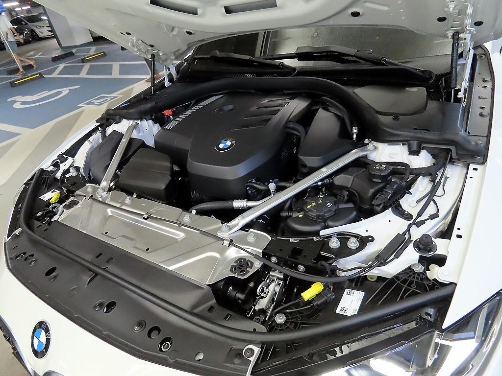 BMW 4시리즈 4시리즈 (G22) 420i 컨버터블 M 스포츠 이미지 19