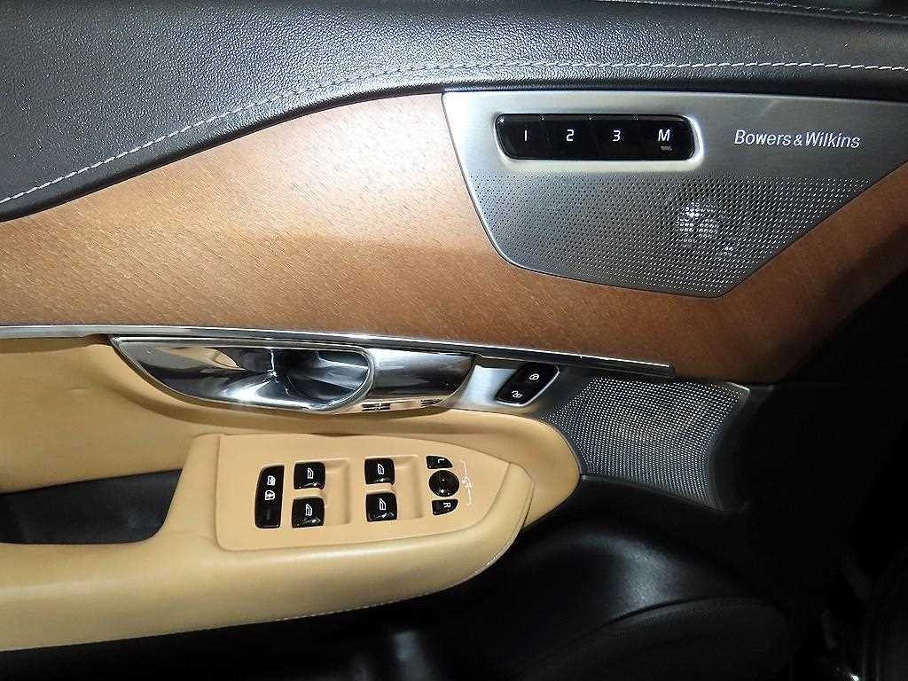 볼보 XC90 XC90 2세대 2.0 D5 AWD 인스크립션 이미지 13