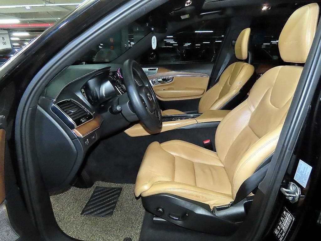 볼보 XC90 XC90 2세대 2.0 D5 AWD 인스크립션 이미지 6