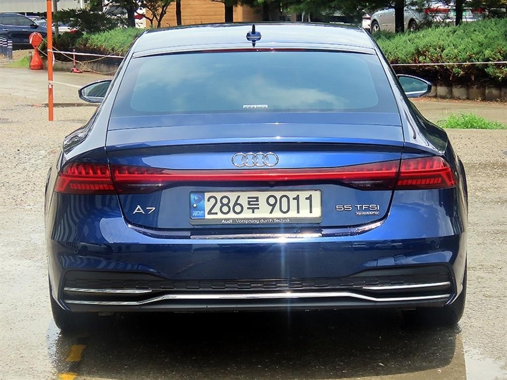 아우디 A7 A7 (4K) 55 TFSI 콰트로 프리미엄 이미지 4