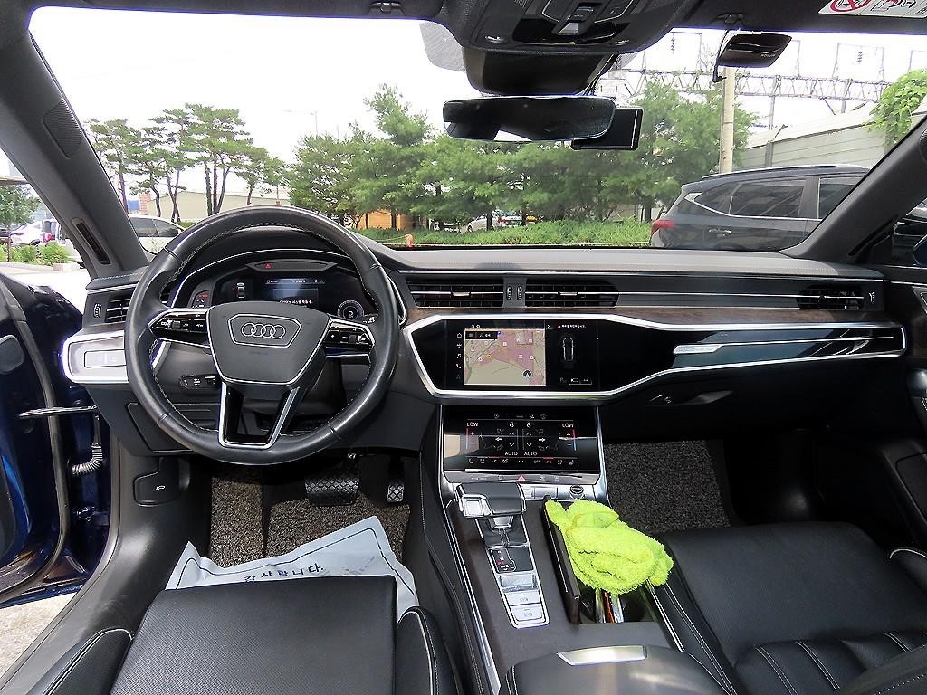 아우디 A7 A7 (4K) 55 TFSI 콰트로 프리미엄 이미지 7