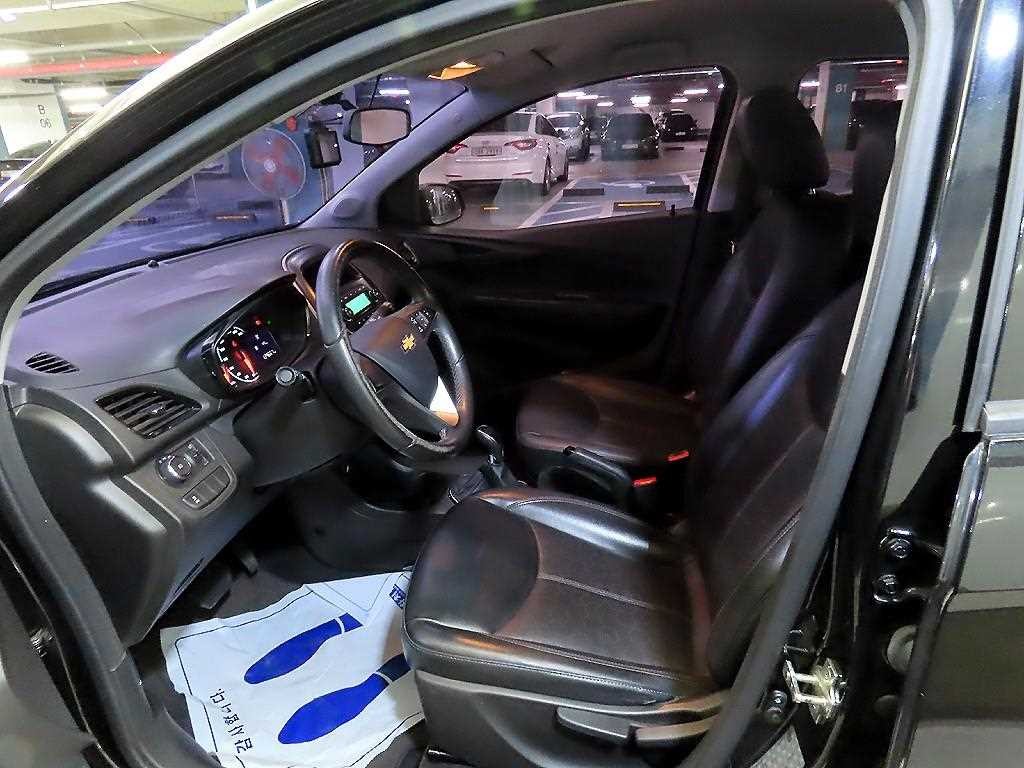 쉐보레 스파크 더 넥스트 스파크 LT Plus M/T 이미지 6
