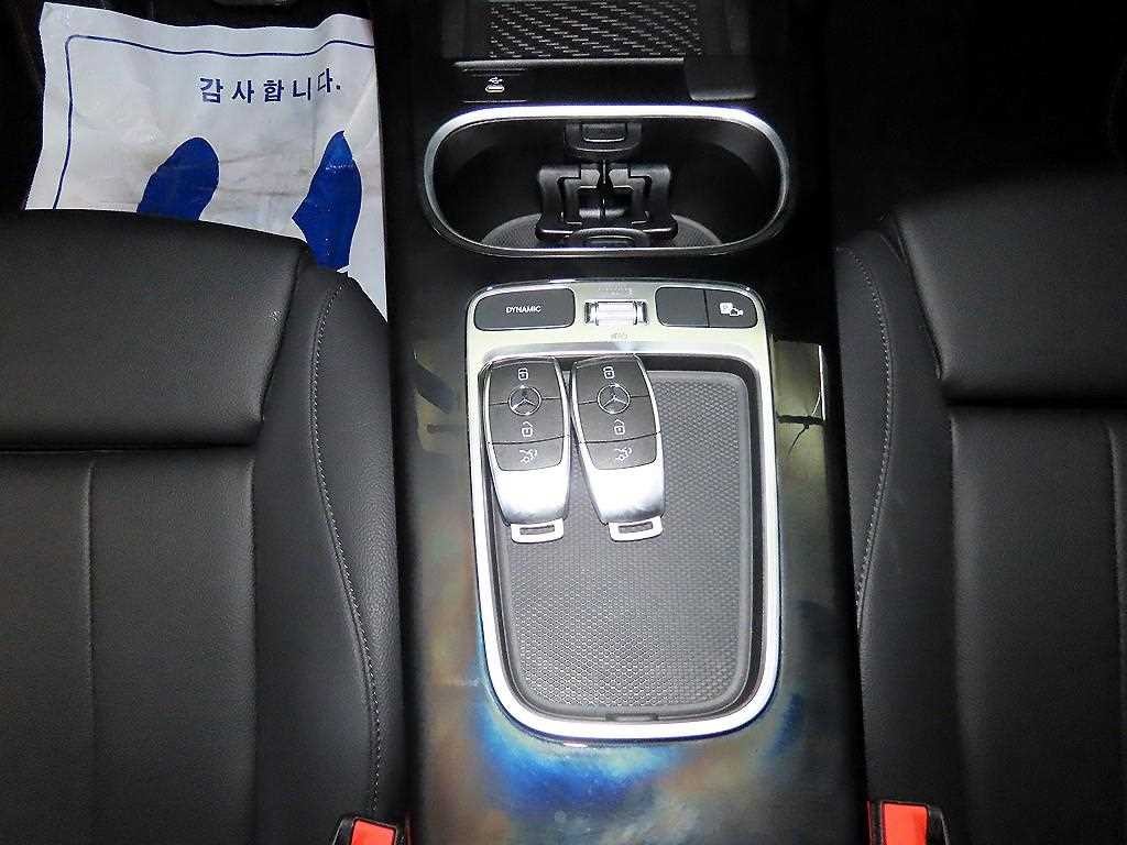 벤츠 A 클래스 A클래스 W177 A220 세단 이미지 12