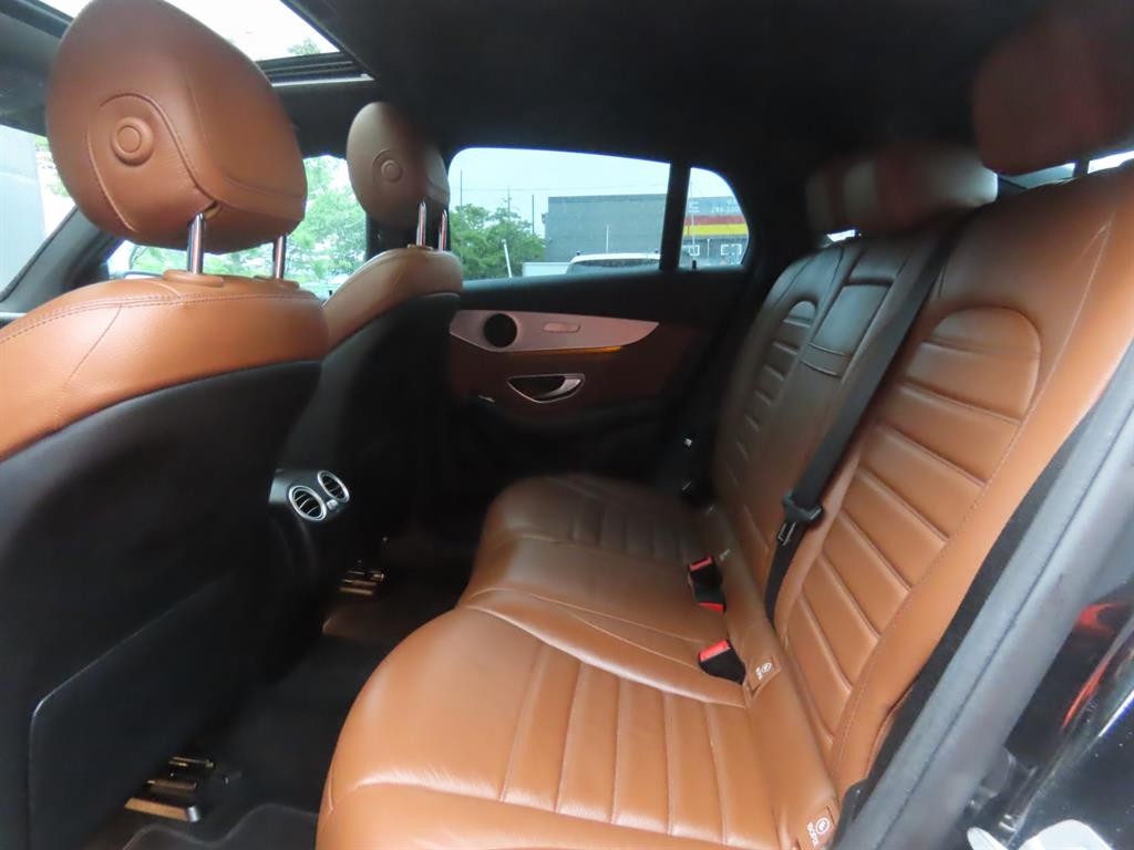 벤츠 GLC 클래스 GLC클래스 X253 GLC 220 d 4MATIC 프리미엄 쿠페 이미지 8