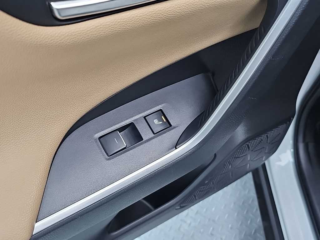 토요타 라브4 RAV4(5세대) 2.5 4WD 하이브리드 이미지 13
